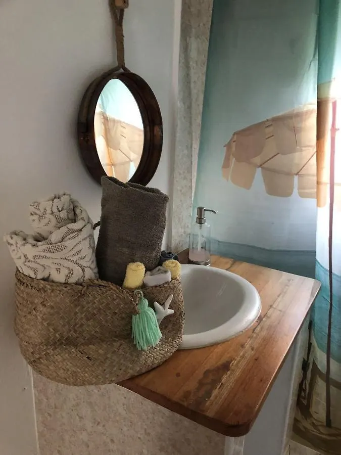 Seacret Studios - Cozy Jamaican Retreat Apts Negril Appartamento